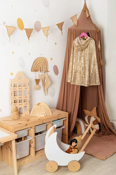 Elegante Habitación Moderna Para Niños Con Dosel Diseño Minimalista Moda —  Fotos de Stock