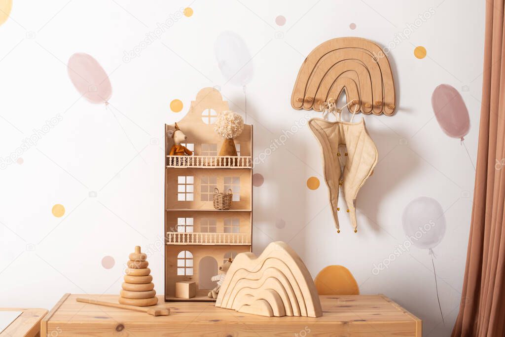 Scandinavian children's room, wood decor for a children's room