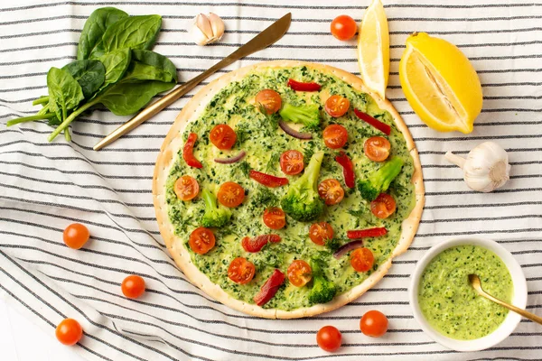 Vegan Pizza Broccoli Spinach Pesto Sauce Tomatoes White Table — Stock Photo, Image