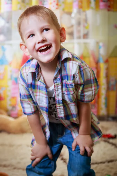 Kleine jongen portret — Stockfoto
