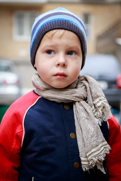 Hermoso retrato de niño —  Fotos de Stock