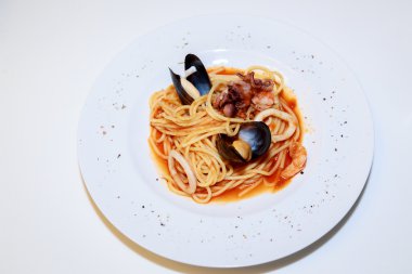 Deniz mahsulleri spagetti