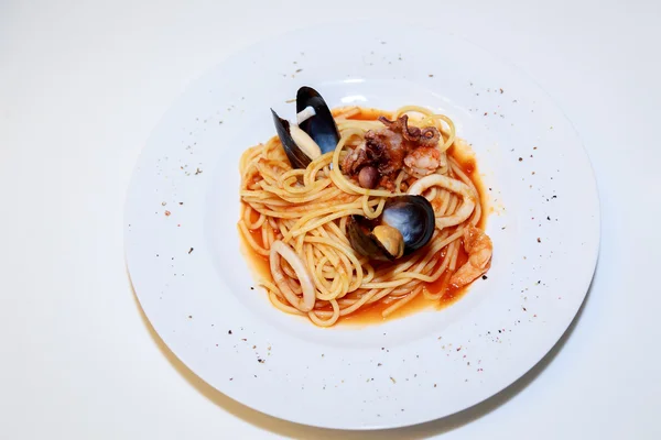 Spaghetti with seafood