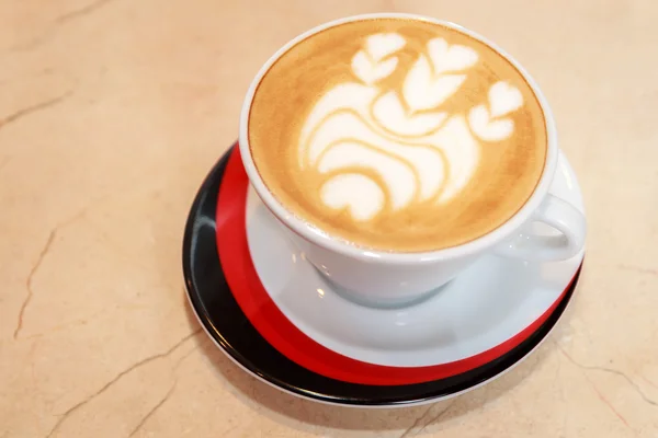 Cappuccino dengan dekorasi atas — Stok Foto