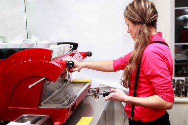 cappuccino kahve makinesi garson