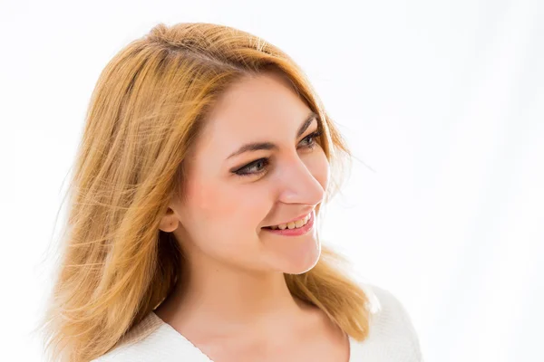 Lächelnde Frau isoliert auf weiß — Stockfoto