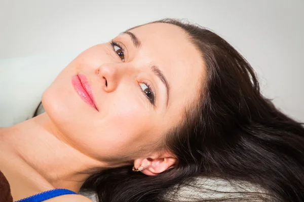 Chica esperando tratamientos faciales — Foto de Stock