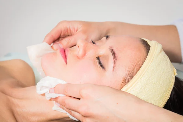 Tratamiento mascarilla facial — Foto de Stock