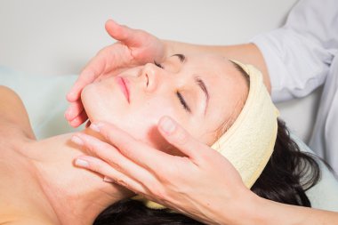 Spa yüz prosedür