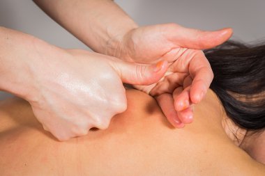 genç kadın ile el masaj rahatlatıcı