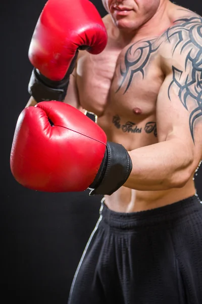 Strong man boxing — Stock Photo, Image