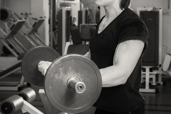 Adam atletik barbell ile — Stok fotoğraf