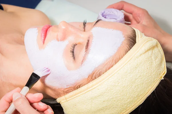 yüz maskesi tedavisi