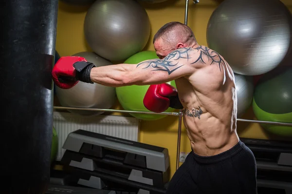 Man boxing — Stock Photo, Image