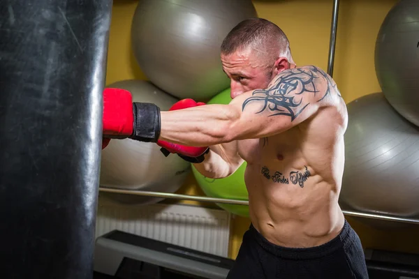 Man boxing — Stock Photo, Image