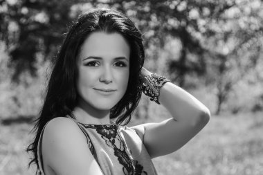 Bahar arka planda kadın