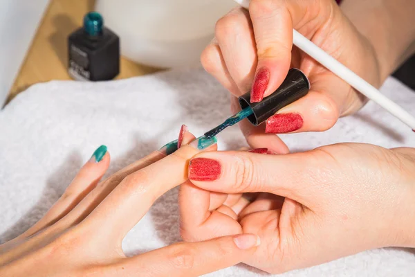 Zabieg manicure Polski — Zdjęcie stockowe