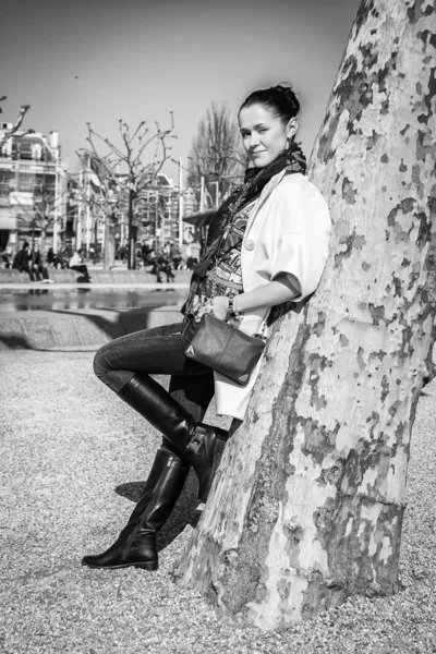 거리에 여자 — 스톡 사진