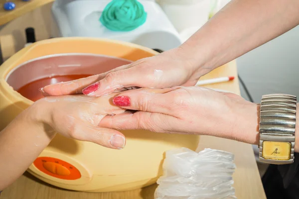 Procedimento de manicure Spa — Fotografia de Stock