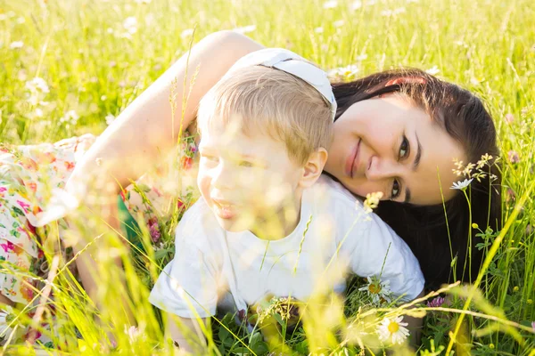 Mutter mit Sohn — Stockfoto