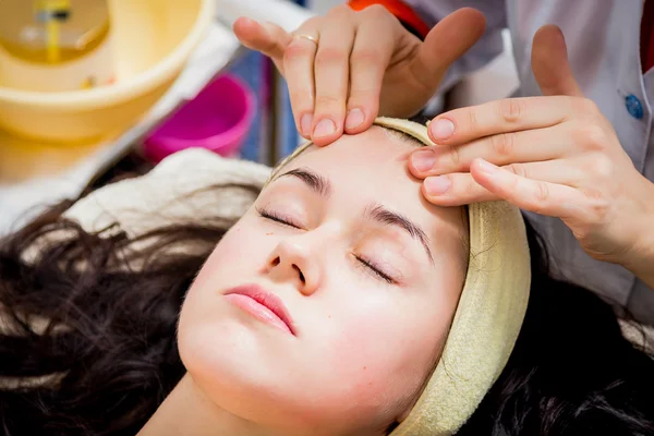 Traitement de cosmétologie faciale — Photo