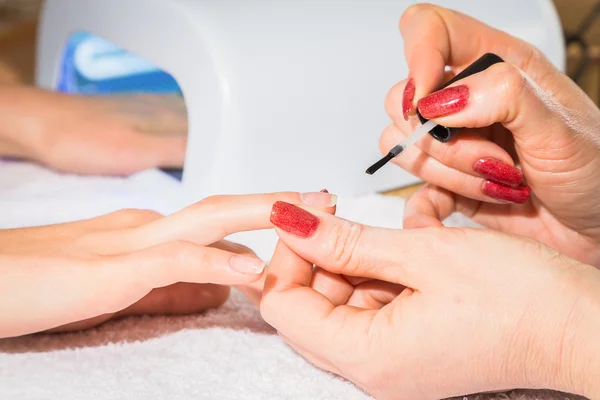 Zabieg manicure — Zdjęcie stockowe