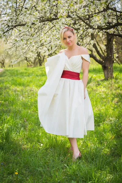 Blonde on the nature — Stock Photo, Image