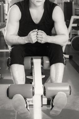 Spor salonundaki adam..