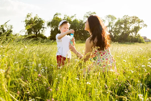 Mor och son — Stockfoto