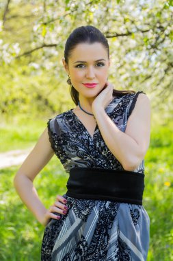 Bahar arka planda kadın