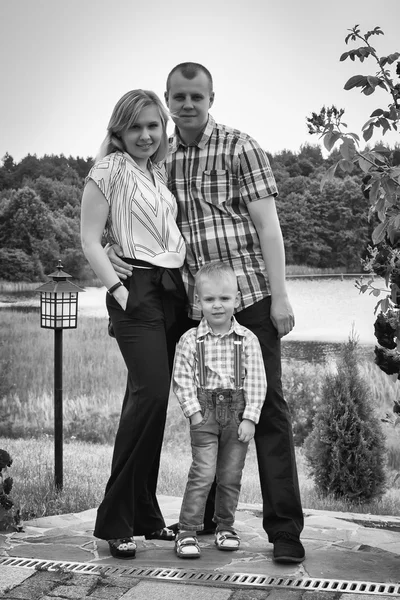 Family in the park — Stock Photo, Image