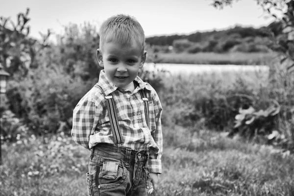 Little boy on nature — Stock Photo, Image