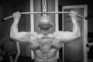 Eğitim Simülatörü üzerinde adam