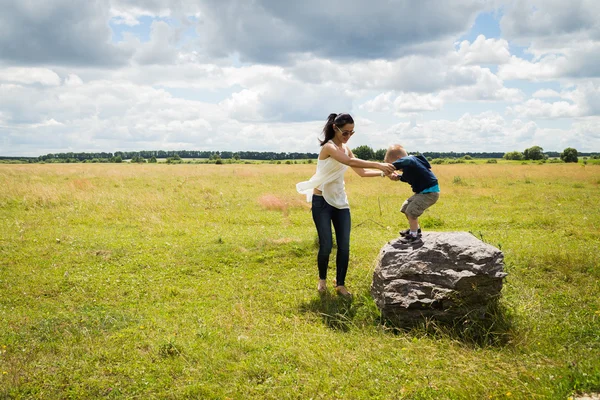 Moeder en zoon — Stockfoto