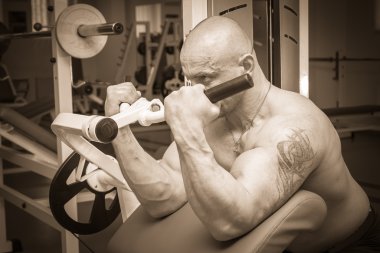 Eğitim Simülatörü üzerinde adam