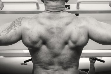 Eğitim Simülatörü üzerinde adam