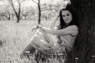 Bahar arka planda kadın