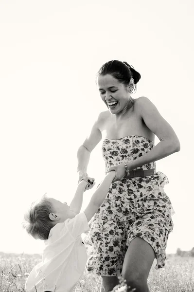 Madre e hijo — Foto de Stock