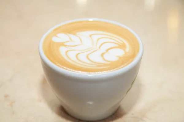 Filiżankę cappuccino — Zdjęcie stockowe
