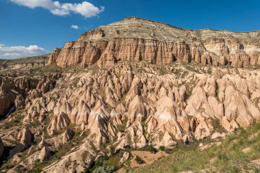 Kapadokya 'nın Kashin kasabası yakınlarında olağanüstü bir doğa.