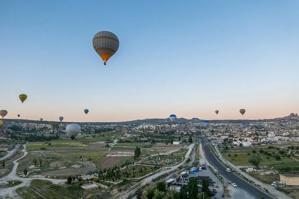 Een Grote Toeristische Attractie Cappadocia Heteluchtballonvaart Cappadocië Staat Wereldwijd Bekend — Stockfoto