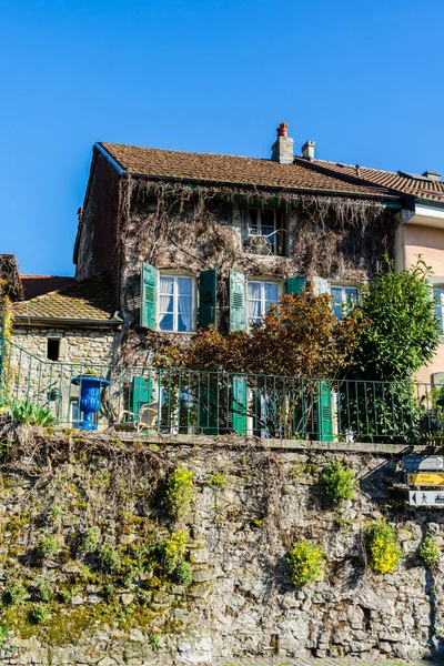 İsviçre 'nin Lavaux eyaletinin antik mimarisi.