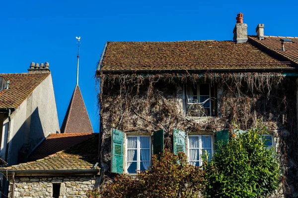 İsviçre 'nin Lavaux eyaletinin antik mimarisi.
