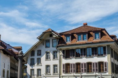 Thun, İsviçre. Antik mimari ve güzel manzara