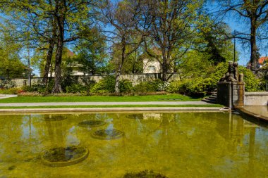 Baharda Bern şehrinin muhteşem manzarası.