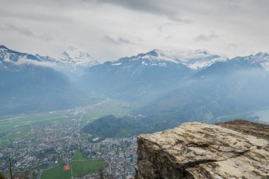 Bernese Alpleri 'nin inanılmaz manzarası. Arka plan doğa, özgürlük