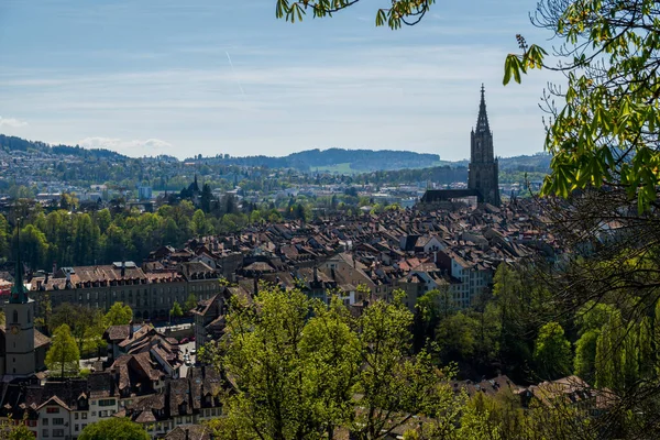 Baharda Bern Şehrinin Muhteşem Manzarası — Stok fotoğraf