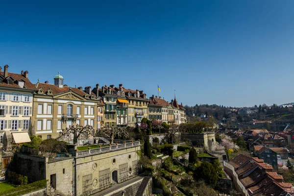 Güzel İsviçre şehri Bern, mimari, sokak manzarası