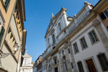 Güzel İsviçre şehri Solothurn. Sokak mimarisi, manzaralar