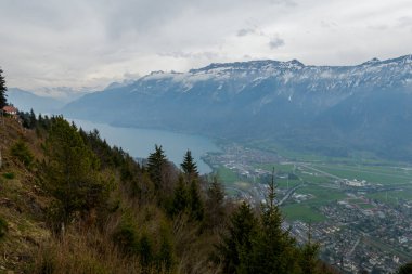 Bernese Alpleri 'nin inanılmaz manzarası. Arka plan doğa, özgürlük